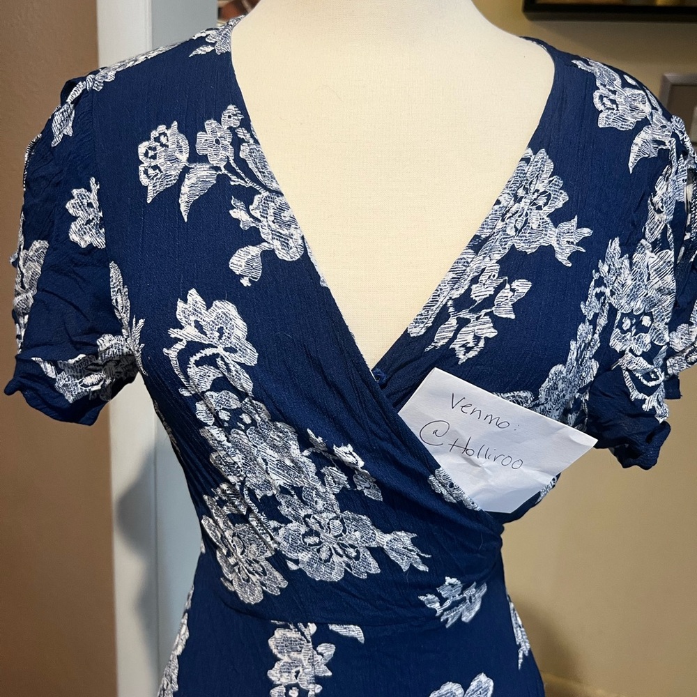 LuLu’s navy floral dress